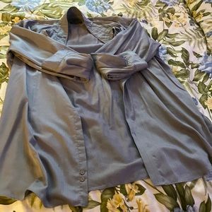 Kenneth Cole dress shirt used in great condition